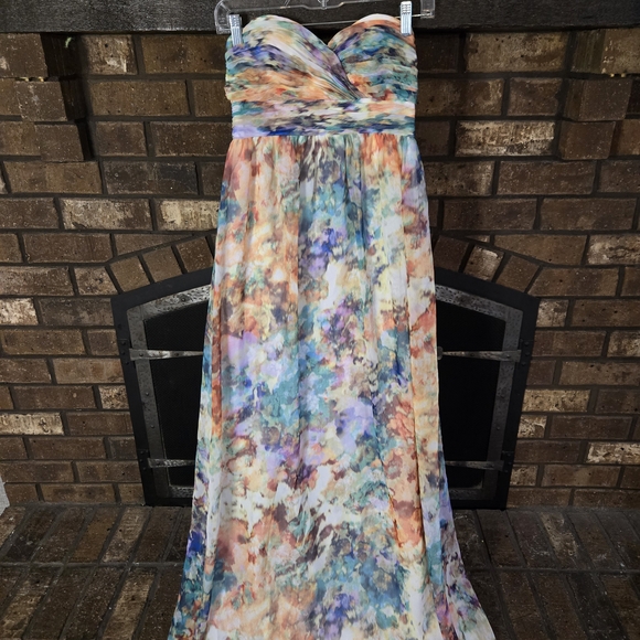 Multicolor Strapless Dress - Picture 4 of 6